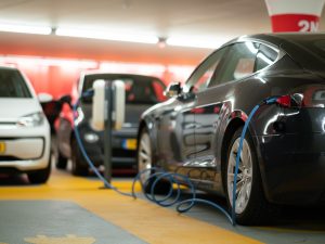 Subsidijoms už įsigytus elektromobilius – dar 1 mln. eurų